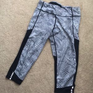 Champion capri workout pants